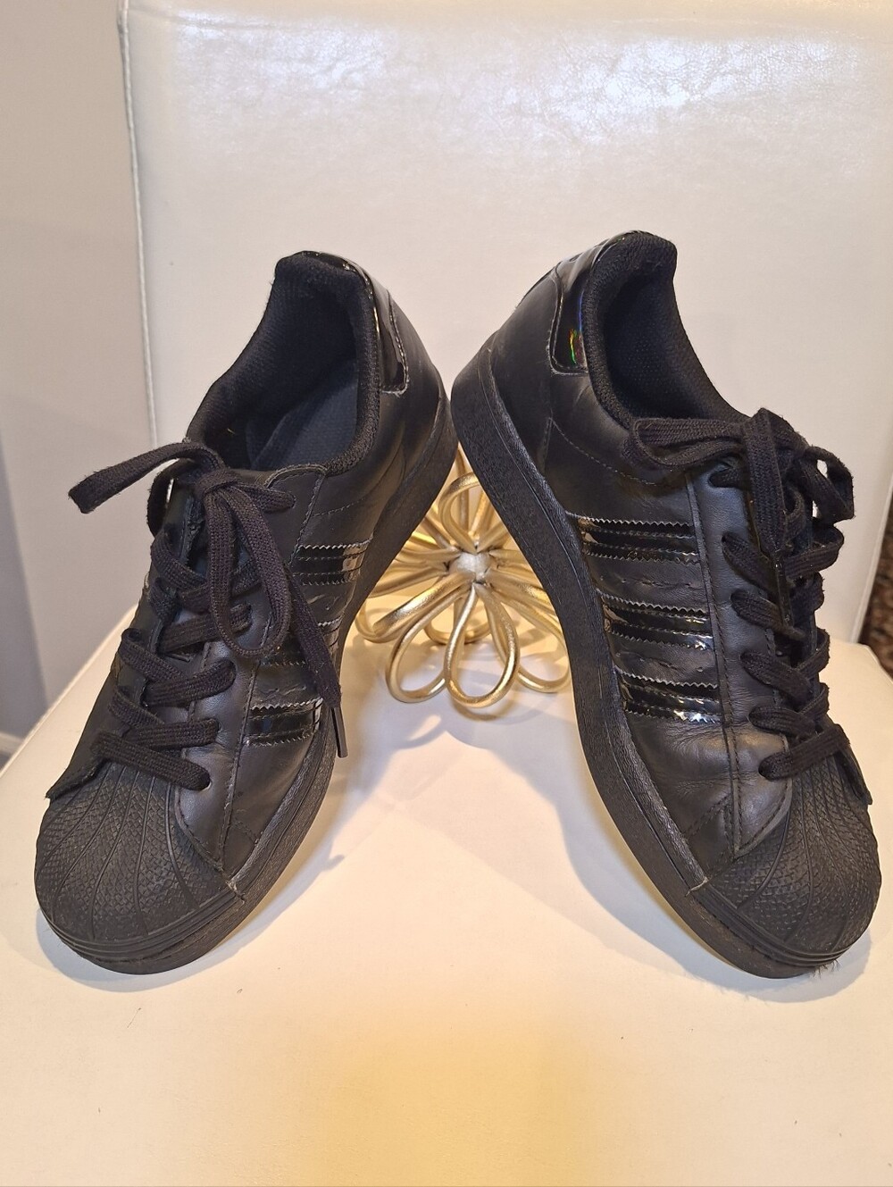 adidas Originals Superstar J Triple Black Iridescent 6.5Y Women 8 FV3140